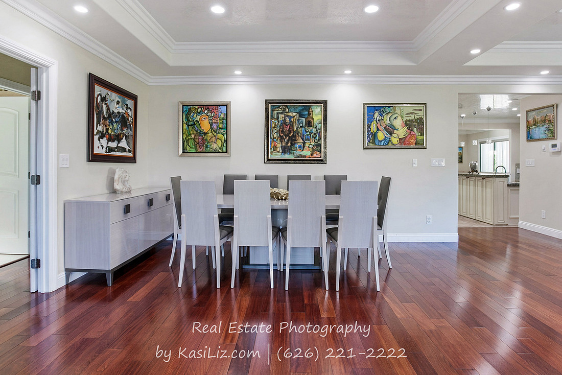 Real Estate Photography | 6039 Greenbush Ave-Valley Glen | Kasi Liz The Real Estate Photographer