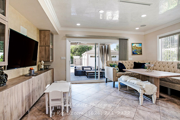 Real Estate Photography | 6039 Greenbush Ave-Valley Glen | Kasi Liz The Real Estate Photographer