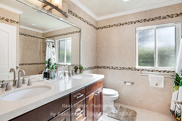 Real Estate Photography | 6039 Greenbush Ave-Valley Glen | Kasi Liz The Real Estate Photographer
