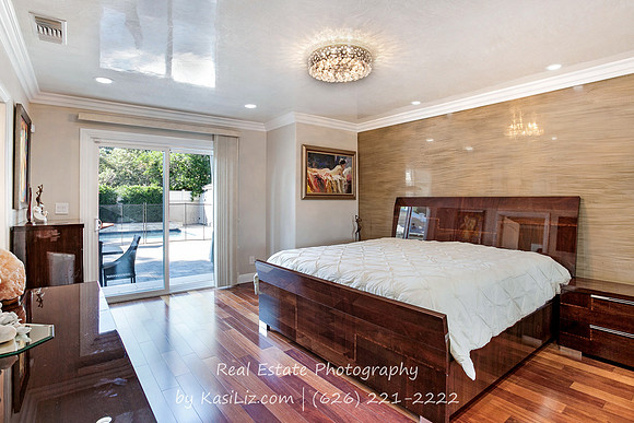 Real Estate Photography | 6039 Greenbush Ave-Valley Glen | Kasi Liz The Real Estate Photographer