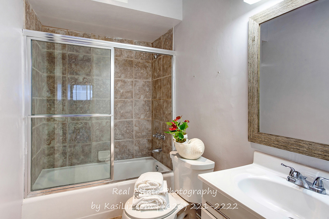 Real Estate Photography | 6435 Green Valley Circle 312-Culver City | Kasi Liz The Real Estate Photographer