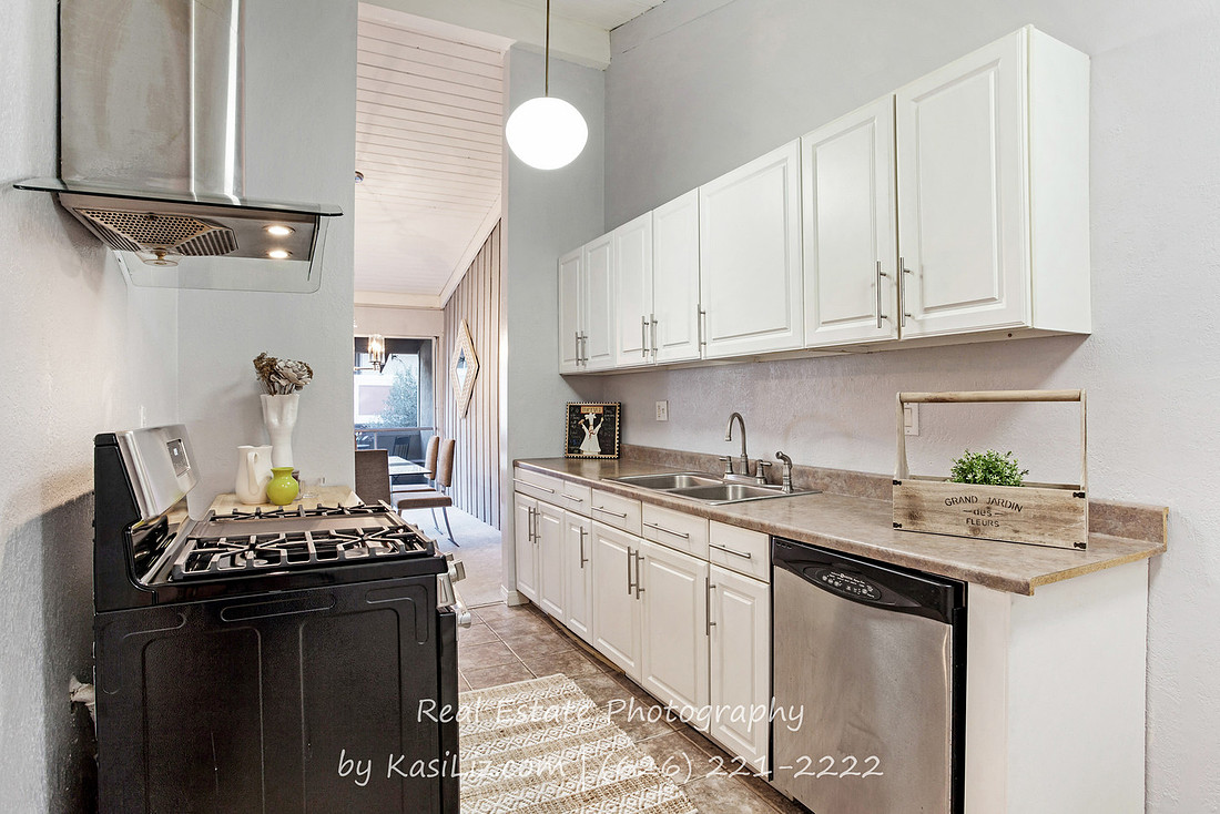 Real Estate Photography | 6435 Green Valley Circle 312-Culver City | Kasi Liz The Real Estate Photographer
