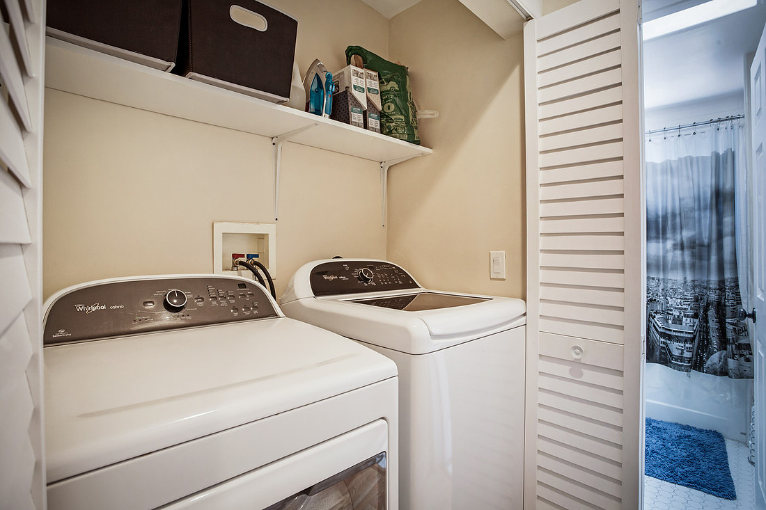 Real Estate Photography  | 7631 Capistrano Ave-Canoga Park-91304 | Kasi Liz The Real Estate Photographer