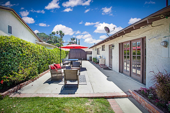 Real Estate Photography  | 7631 Capistrano Ave-Canoga Park-91304 | Kasi Liz The Real Estate Photographer