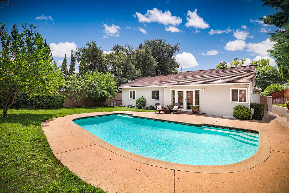 Real Estate Photography | 10034 Marnice Ave-Tujunga | Kasi Liz The Real Estate Photographer