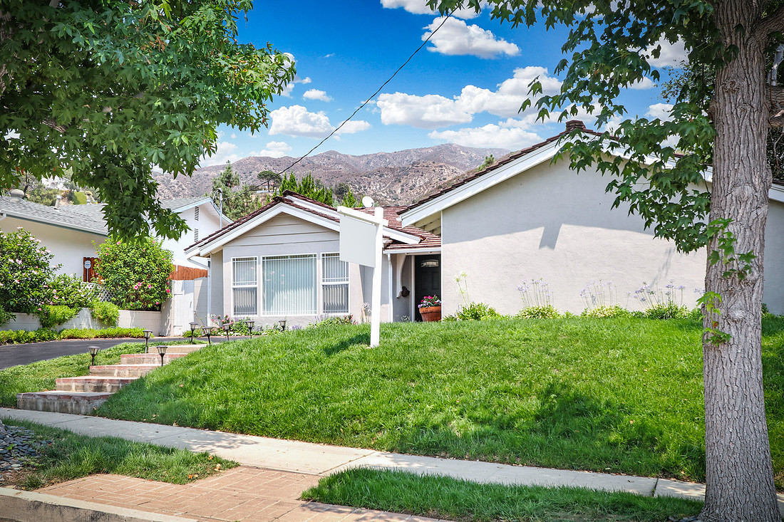 Real Estate Photography | 10034 Marnice Ave-Tujunga | Kasi Liz The Real Estate Photographer