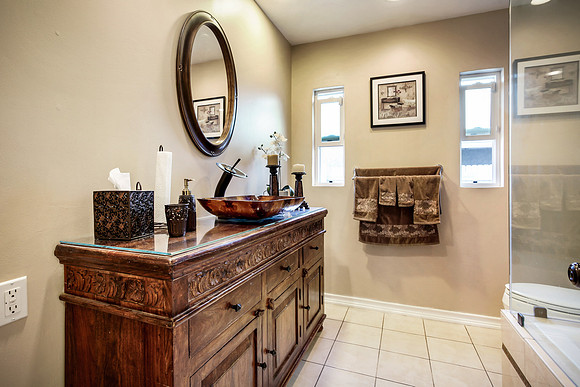 Real Estate Photography | 10916 Scoville Ave-Sunland 91040 | Kasi Liz The Real Estate Photographer