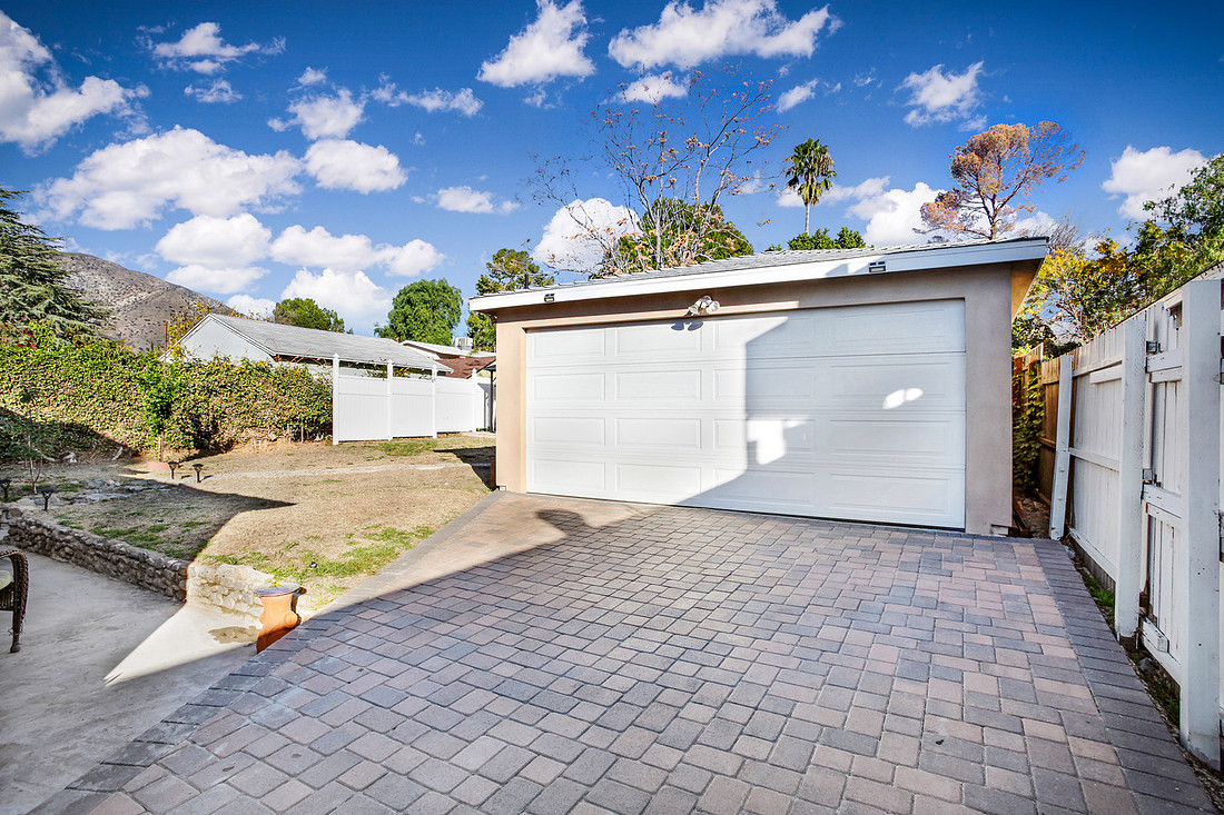 Real Estate Photography | 10916 Scoville Ave-Sunland 91040 | Kasi Liz The Real Estate Photographer
