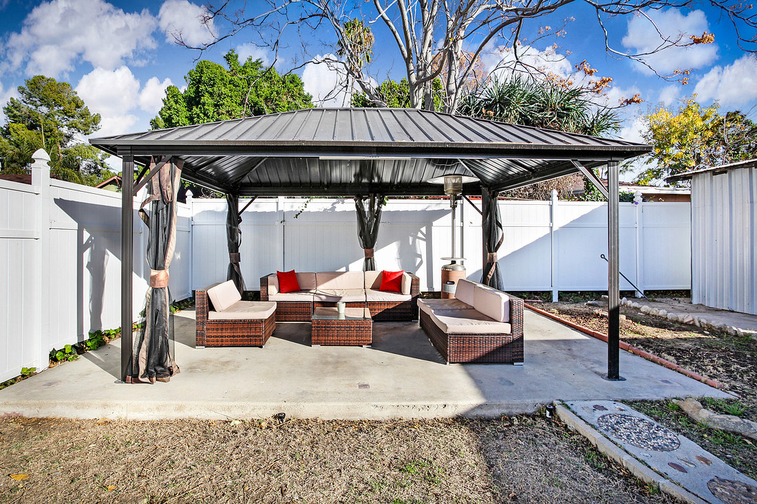 Real Estate Photography | 10916 Scoville Ave-Sunland 91040 | Kasi Liz The Real Estate Photographer