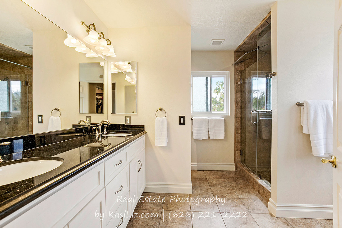 Real Estate Photographer | 24516 Indian Hill Ln-West Hills | Kasi Liz The Real Estate Photographer