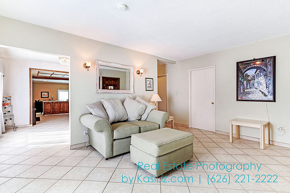 Real Estate Photography | 211 N Myers Street | Burbank CA | by Kasi Liz Hyrapett | Photographer